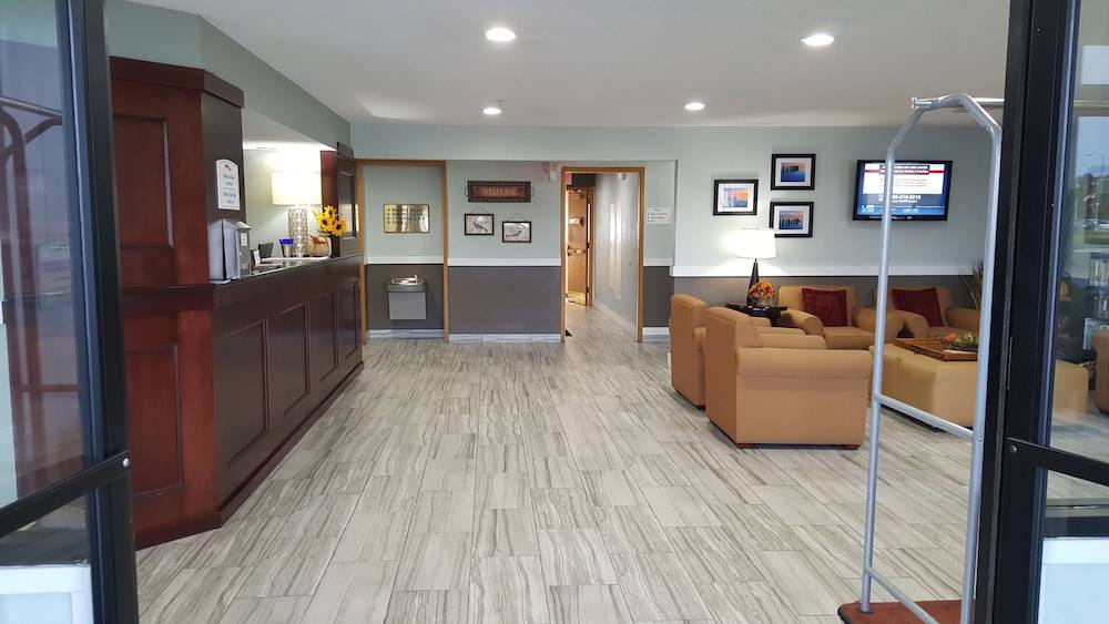 Baymont by Wyndham Grand Haven 2
