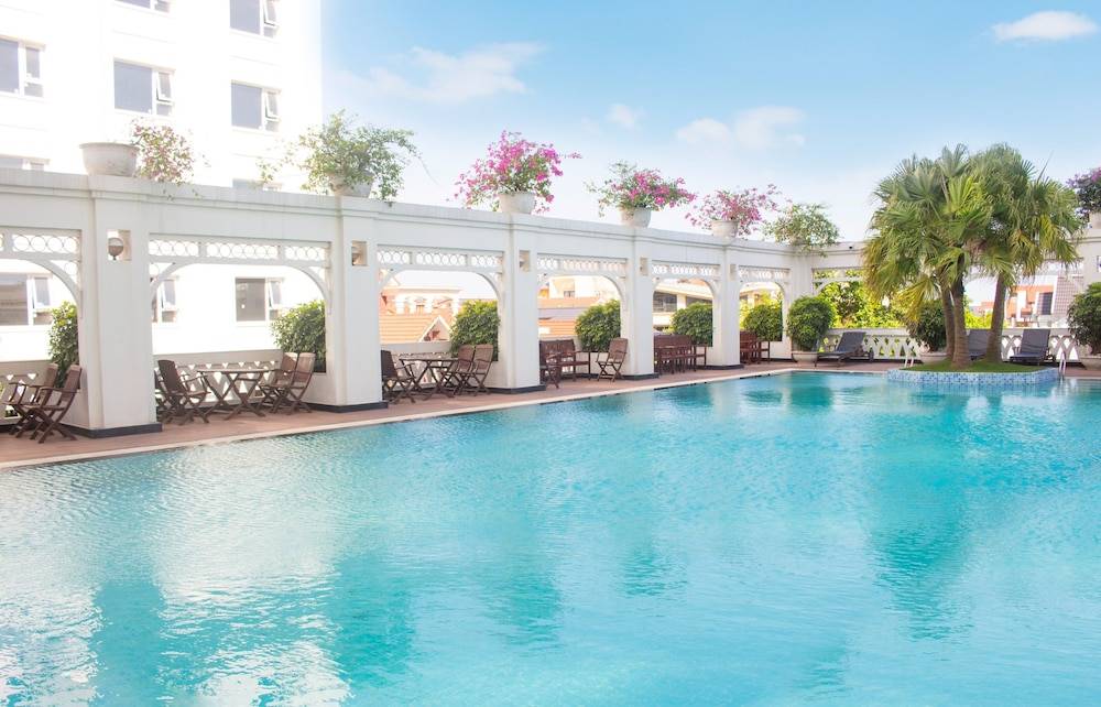 Pearl River Hotel 1