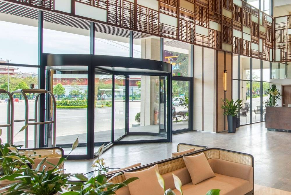 Hotel Soleil Ha Long, Trademark Collection by Wyndham 2