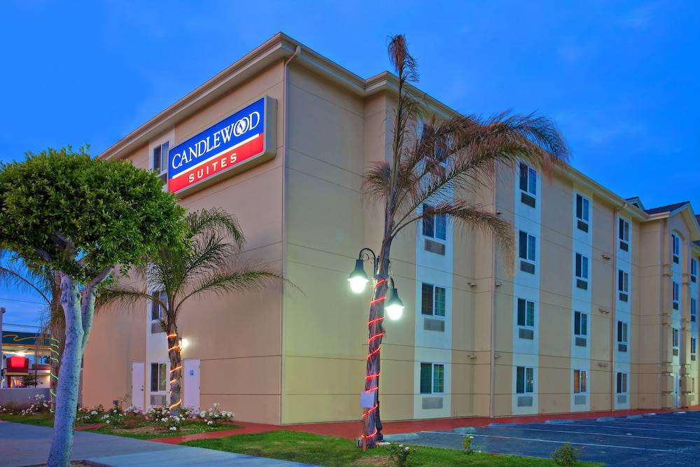 Candlewood Suites LAX HAWTHORNE by IHG 1