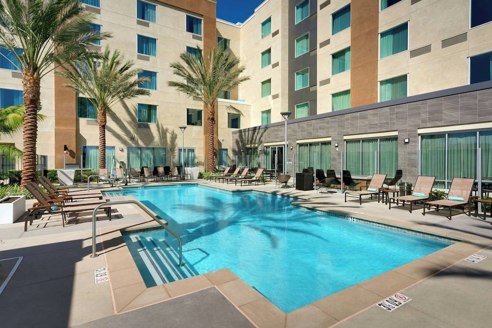 Courtyard by Marriott Los Angeles LAX/Hawthorne 1