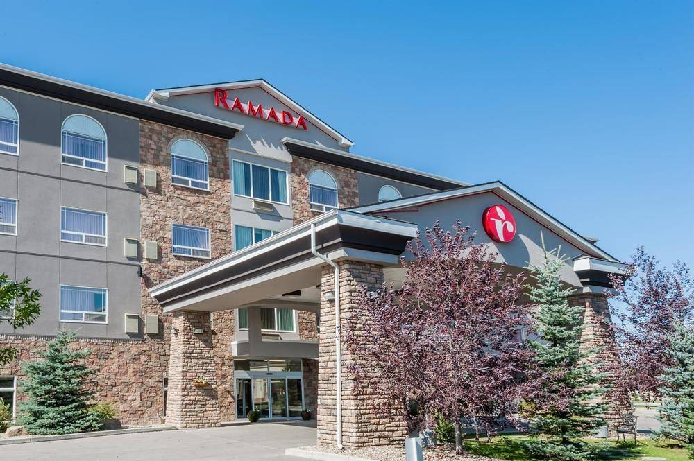 Canalta Hotel High River 1
