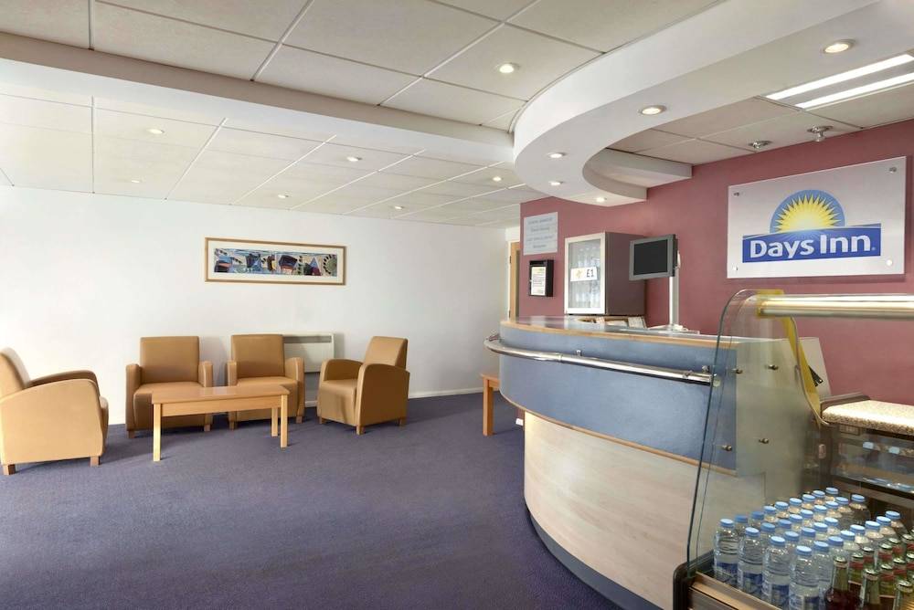 Days Inn by Wyndham Membury M4 2
