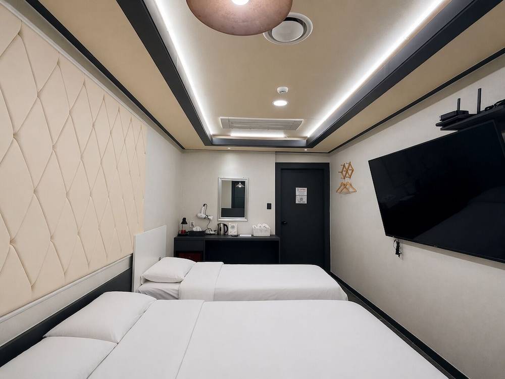 Carlton Hotel Incheon Juan Spacious Rooms Renovated Free WiFi 1