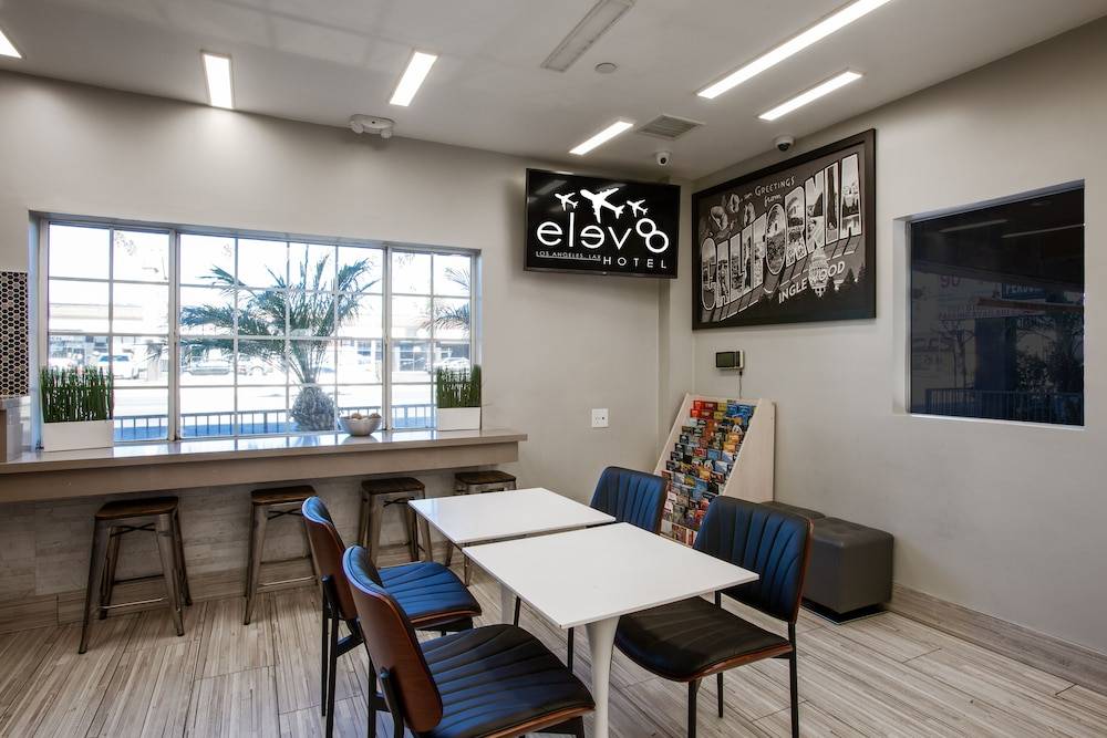 Elev8 Hotel Los Angeles, LAX 2