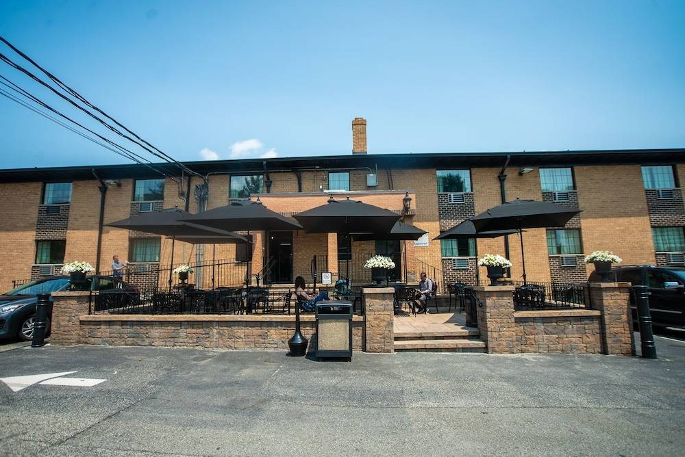 Holland Hotel Jersey City Free Parking 1