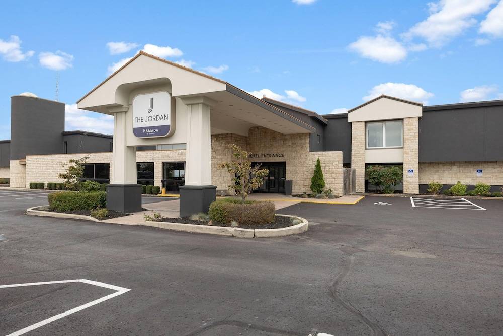 The Jordan Hotel Ramada by Wyndham 1