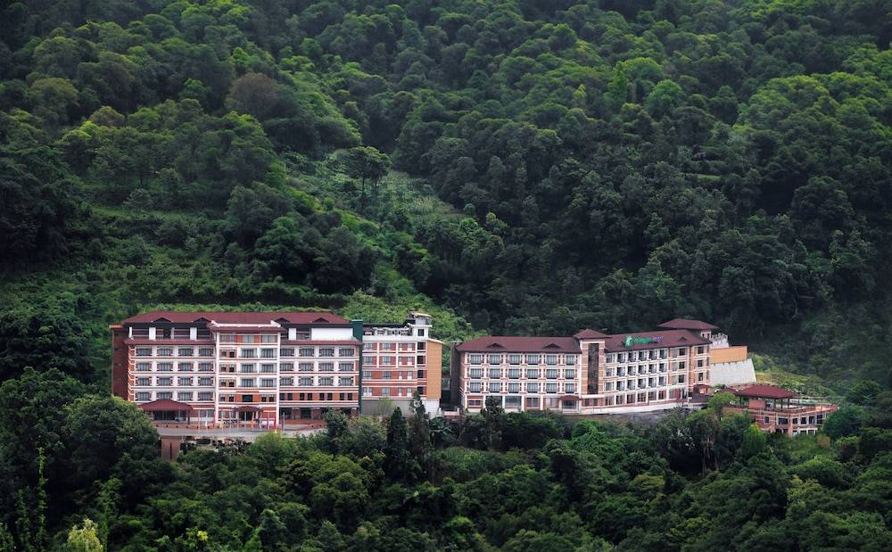 Holiday Inn Resort Kathmandu Budhanilkantha by IHG 1