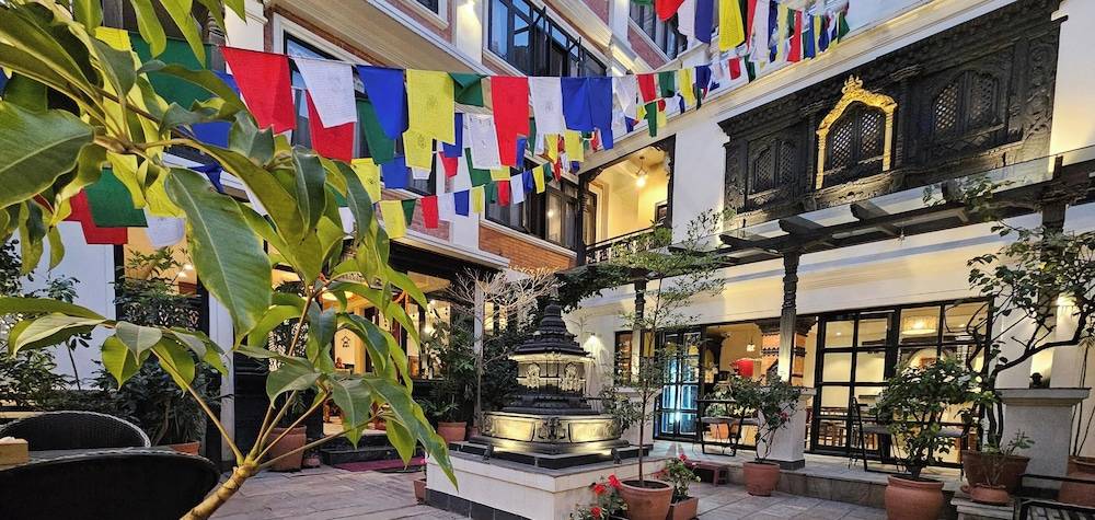 Central Courtyard - Heritage Hötel & Artisan Café 1