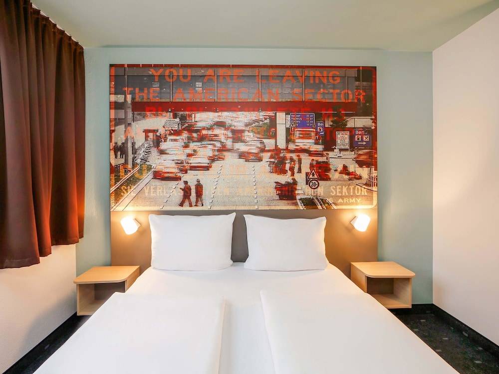 B&B Hotel Berlin-Dreilinden 1