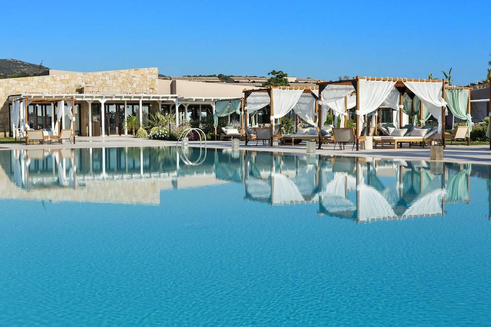 Baglioni Resort Sardinia - The Leading Hotels of the World 1