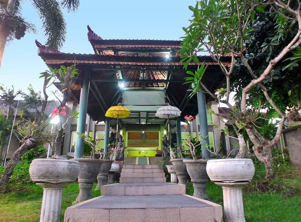 Palm Beach Hotel Bali 2