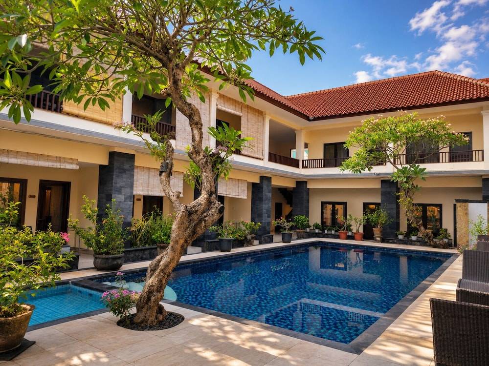 Radha Bali Hotel 1