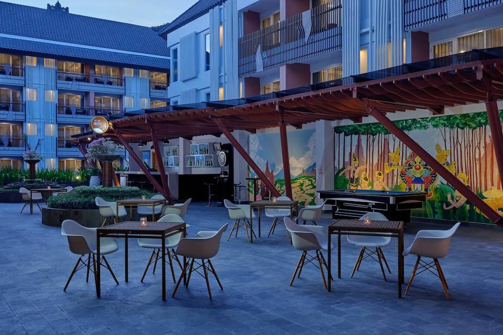Fairfield by Marriott Bali Kuta Sunset Road 2