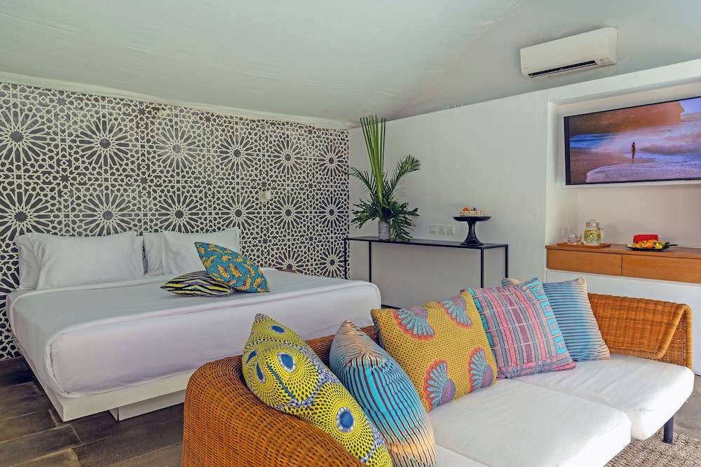 Origin Uluwatu 2