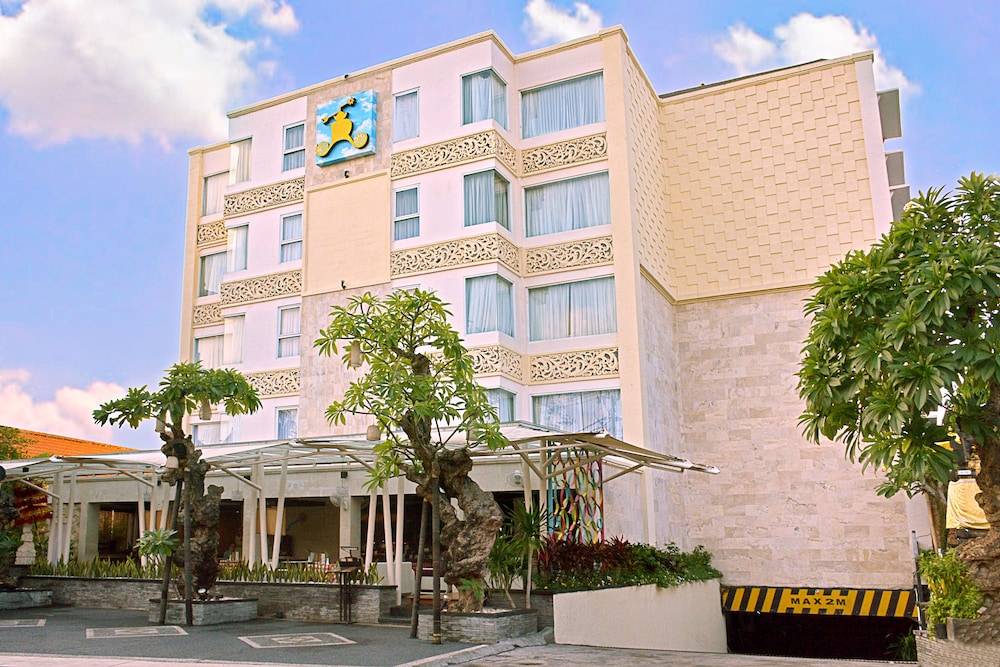Royal Regantris Kuta 1
