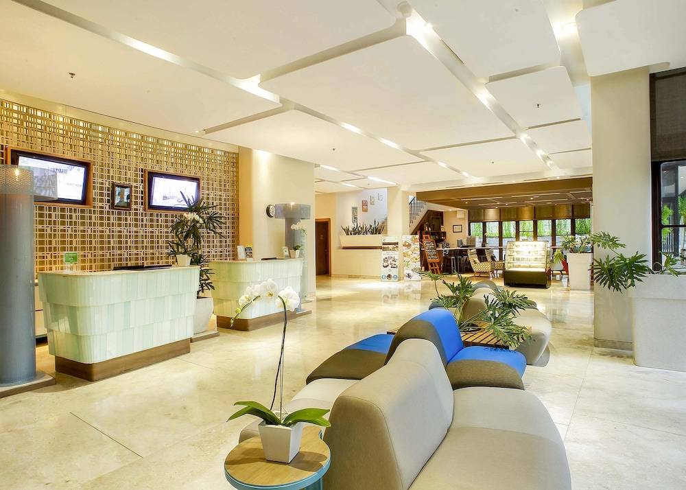 Grand Livio Kuta Hotel 1