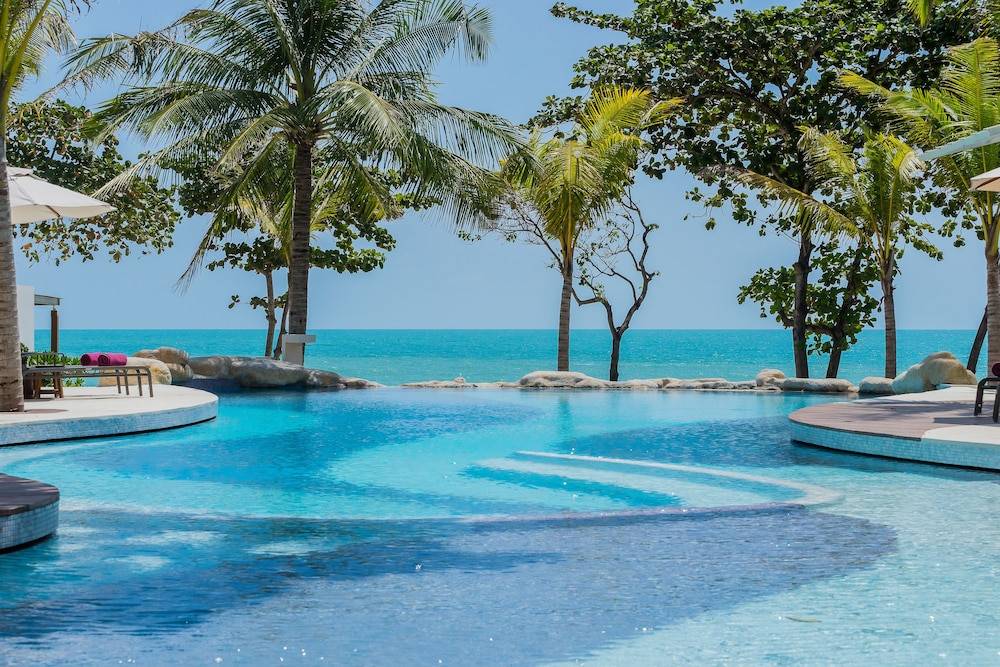 White Sand Samui Resort 1