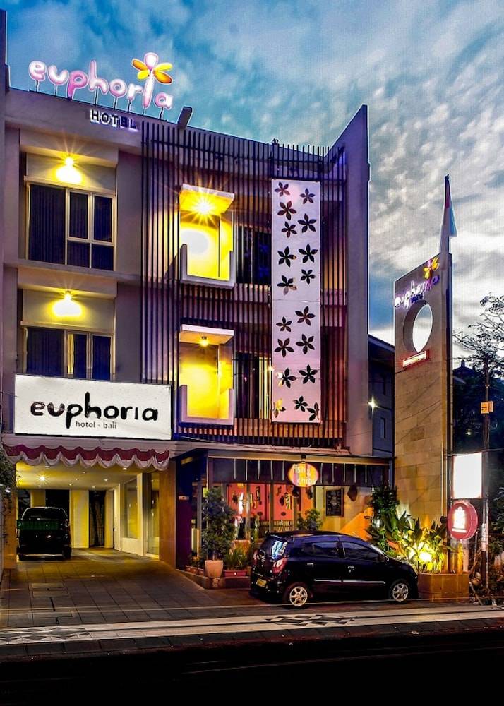 Euphoria Hotel 1