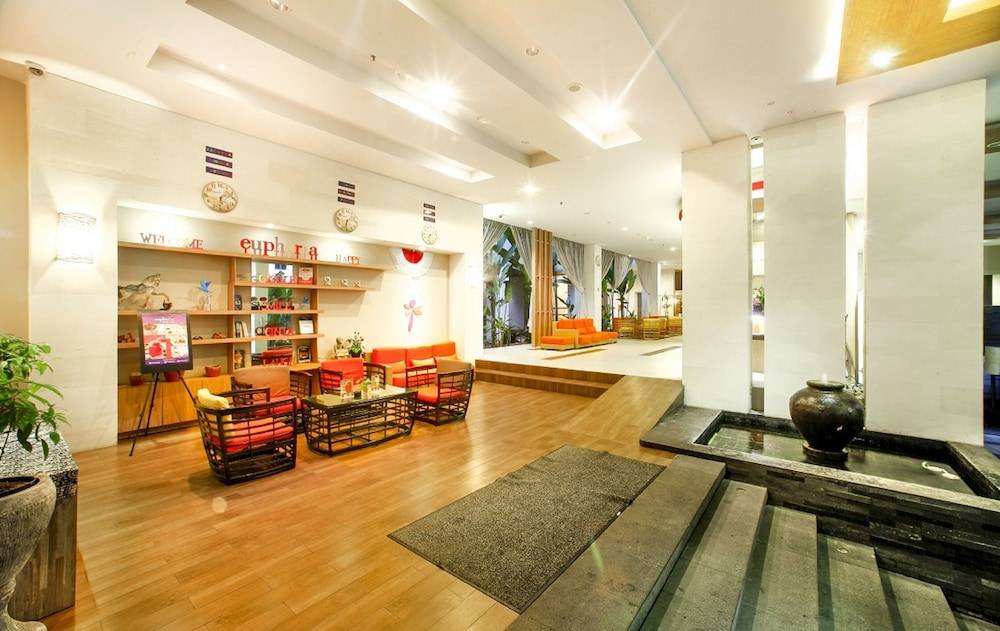 Euphoria Hotel 2