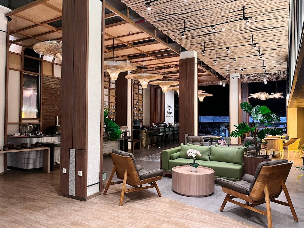 Luminor Hotel Legian Seminyak - Bali 1