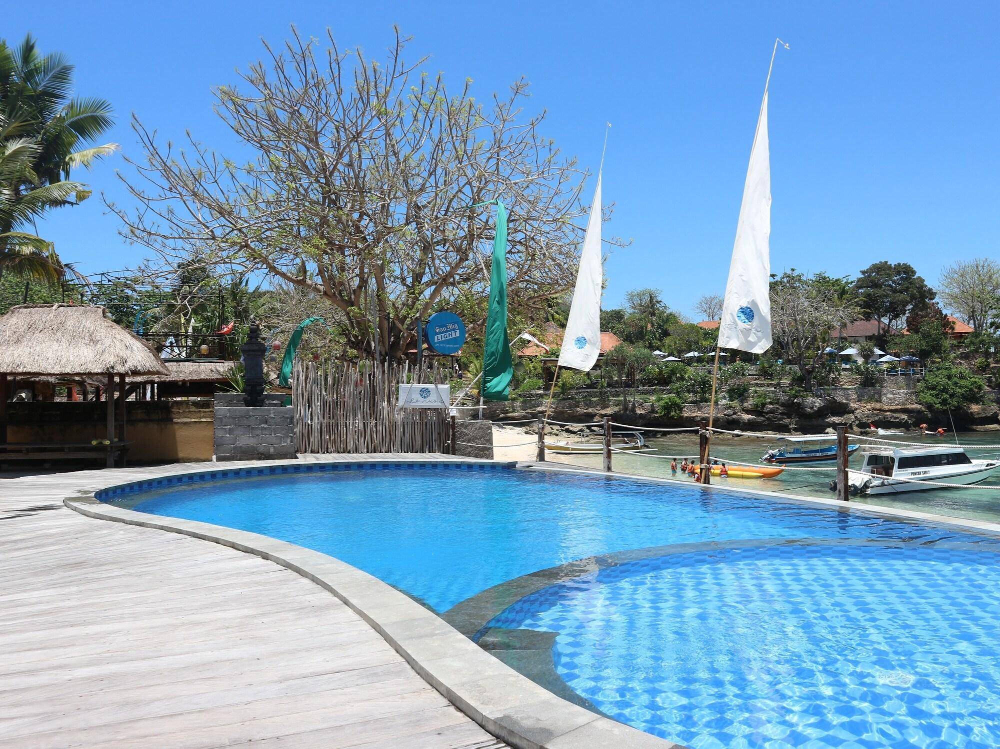 Le Nusa Beach Club 1