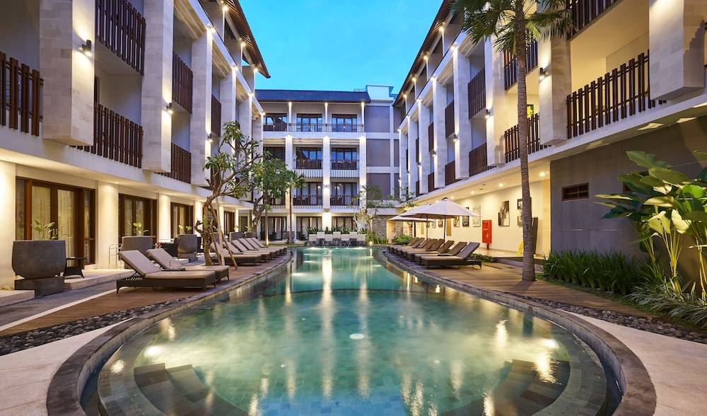 Grand La Walon Hotel 1
