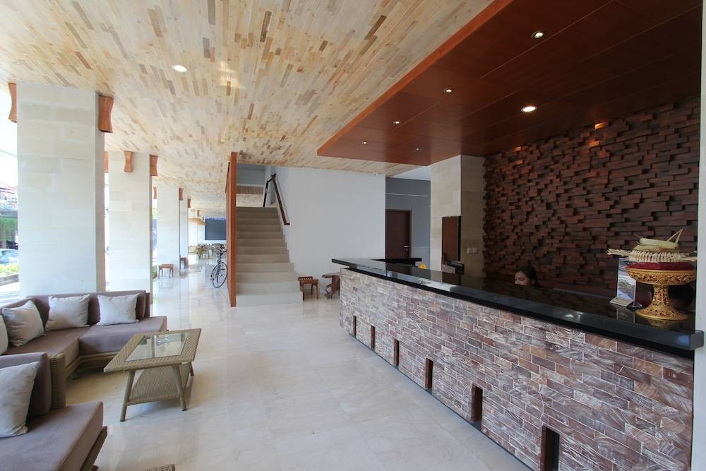 Grand La Walon Hotel 2
