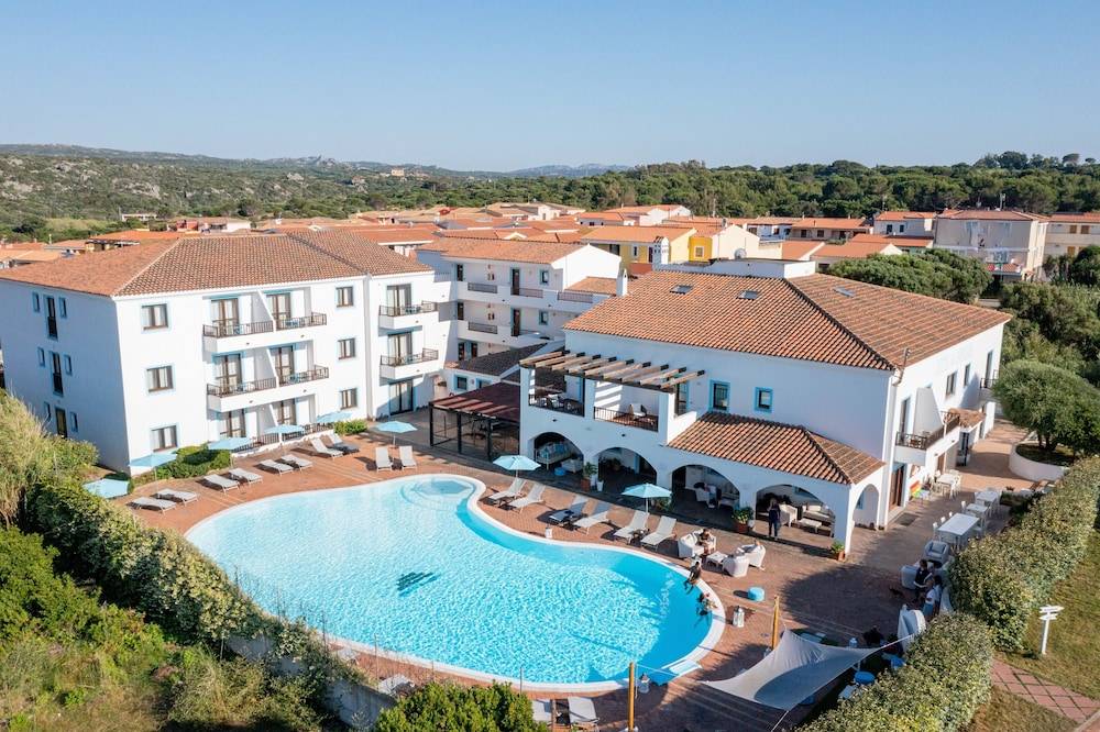 LH Hotel La Funtana - Adults Only 1