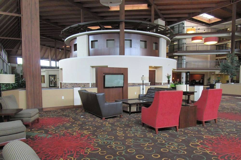 Radisson Hotel Lenexa Overland Park 2