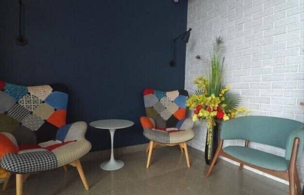 Expressia Hotel Makassar 2