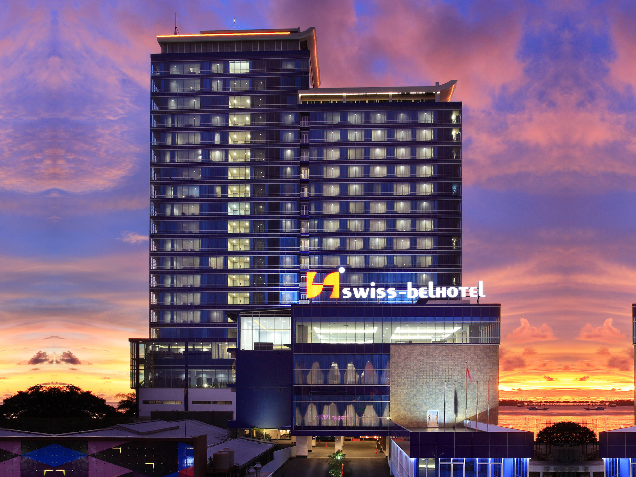 Swiss-Belhotel Makassar 1