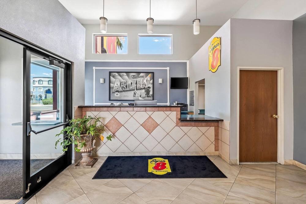 Super 8 by Wyndham Marana/Tucson Area 2
