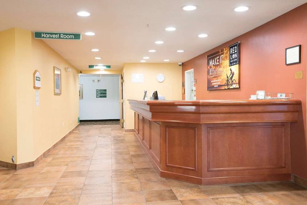 Red Lion Inn & Suites McMinnville 1
