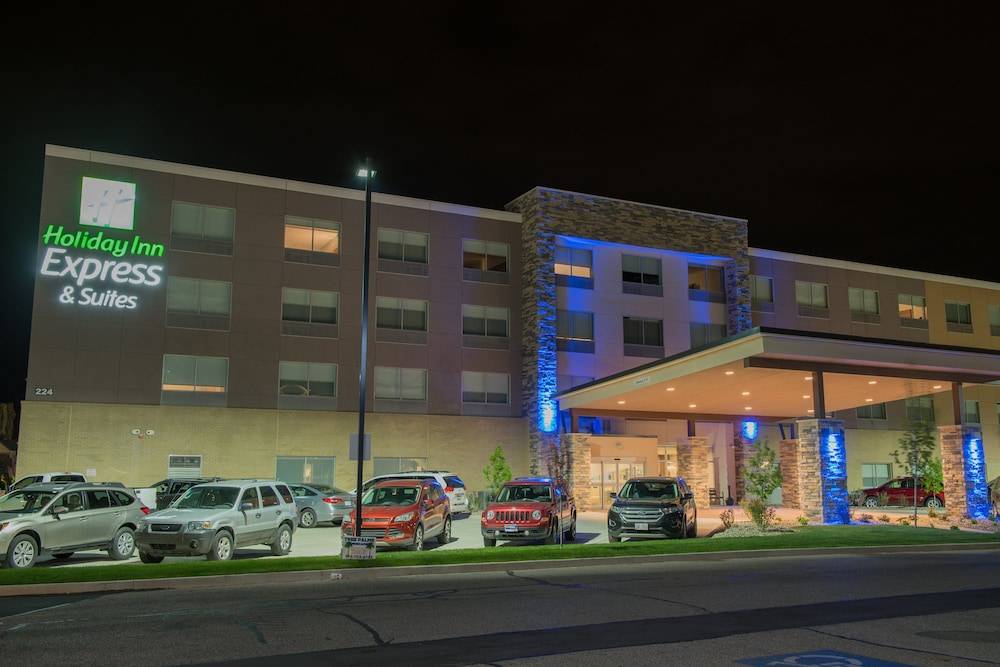 Holiday Inn Express & Suites ORLAND PARK - MOKENA by IHG 1