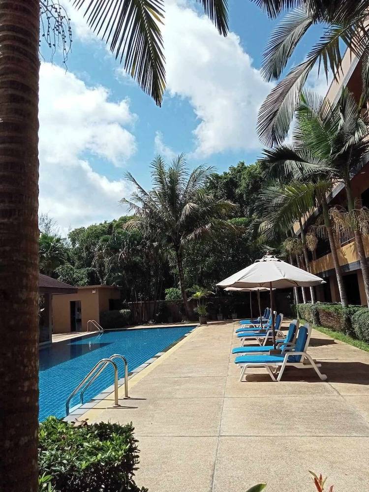 Naiyang Beach Hotel SHA Plus 1