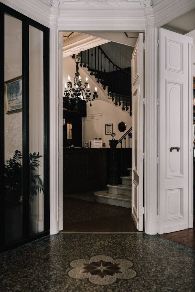 Hôtel La Résidence 1