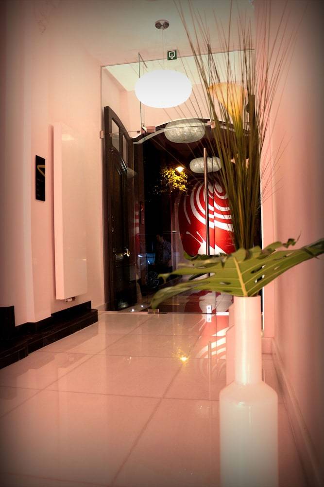 Hotel The Royal Snail 2
