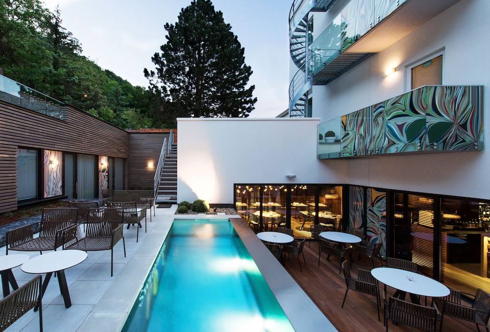 Hotel The Royal Snail 1
