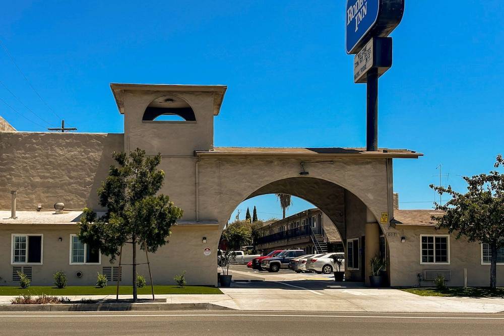 Rodeway Inn National City San Diego South 1