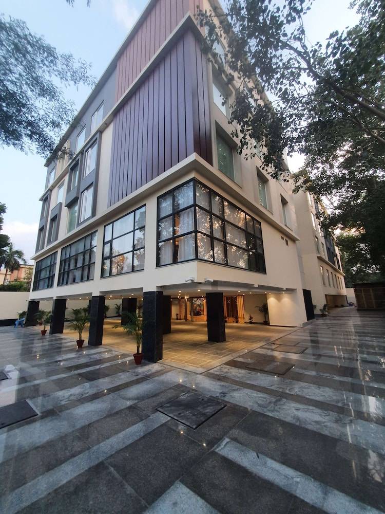Best Western Maharani Bagh New Delhi 1