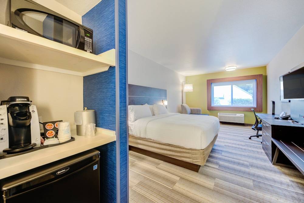 Holiday Inn Express NEWBERG - WINE COUNTRY by IHG 2