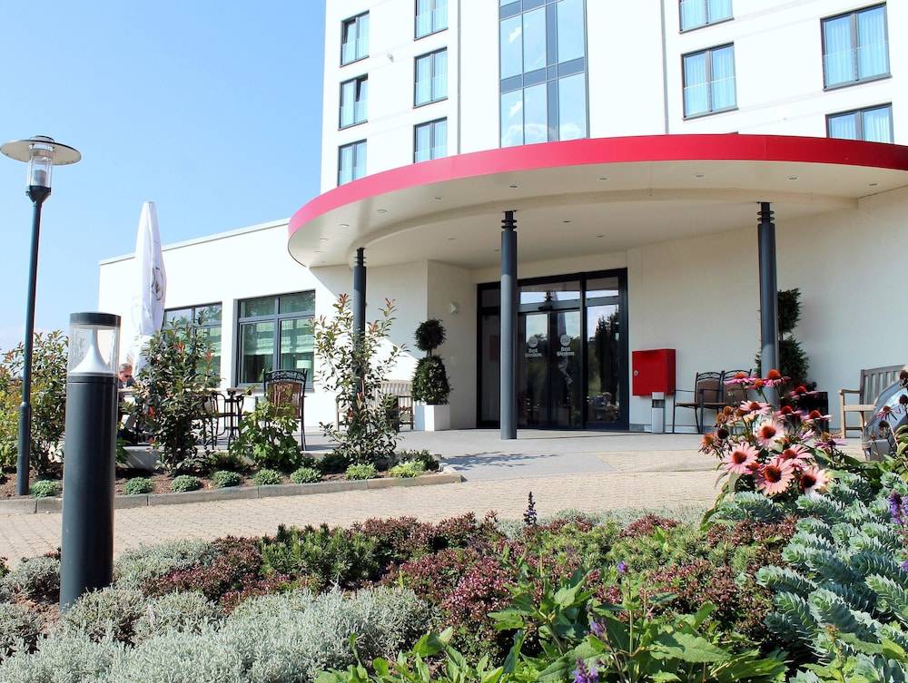 Best Western Queens Hotel Pforzheim-Niefern 1