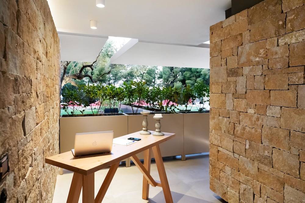 Amantes Villas and Suites 2