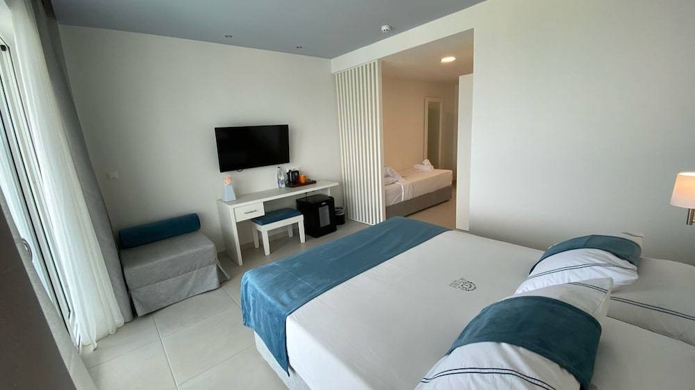 Acrotel Lily Ann Village 2
