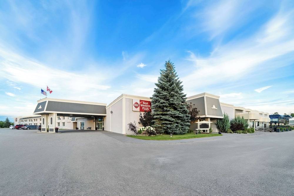Best Western Plus Mariposa Inn & Conference Centre 1