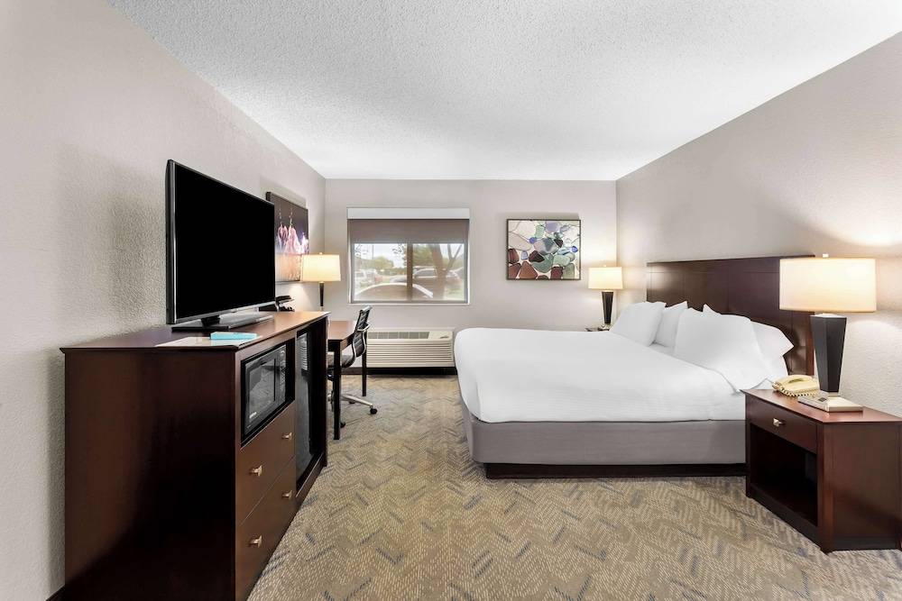 Best Western Oswego Hotel 1