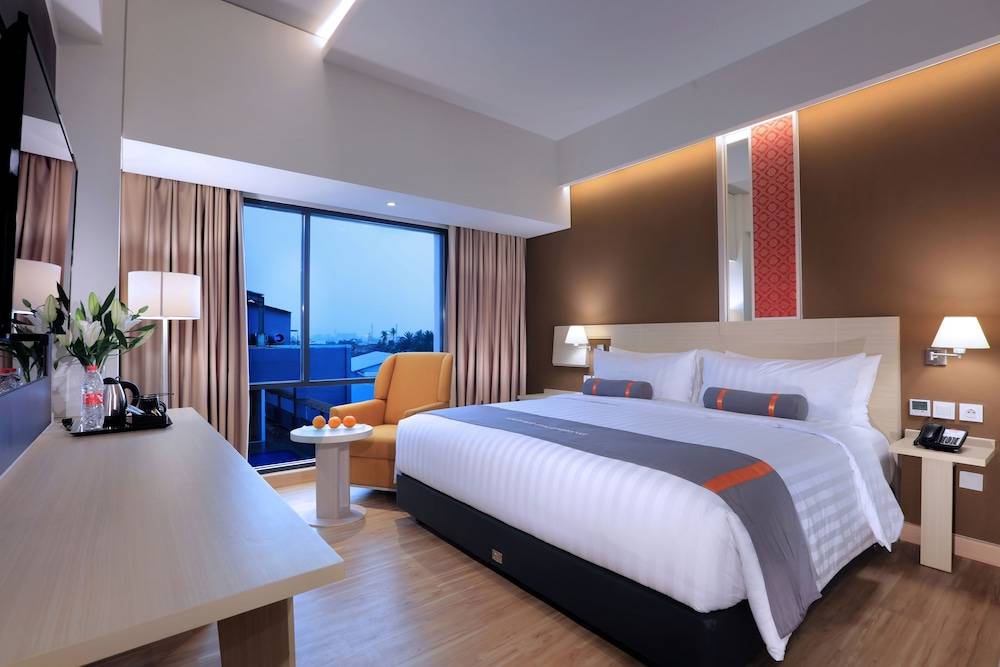 Harper Palembang by ASTON 1
