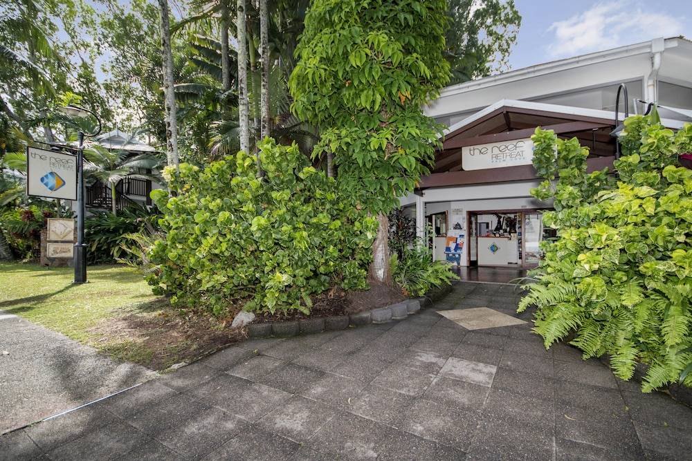 The Reef Retreat Palm Cove 2