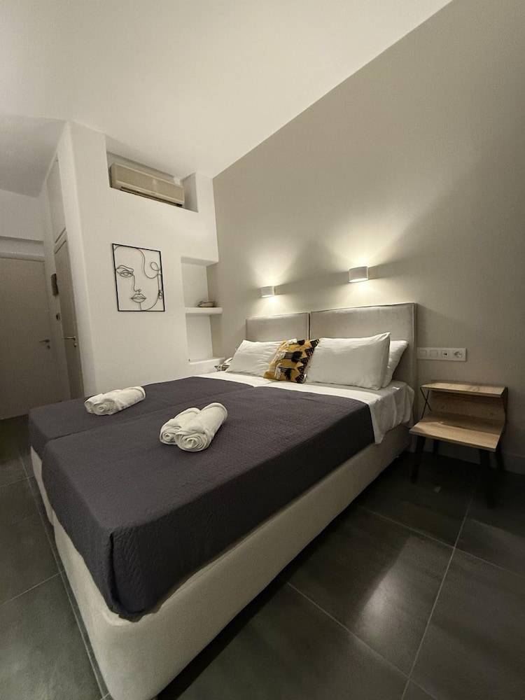Dilion Hotel 1